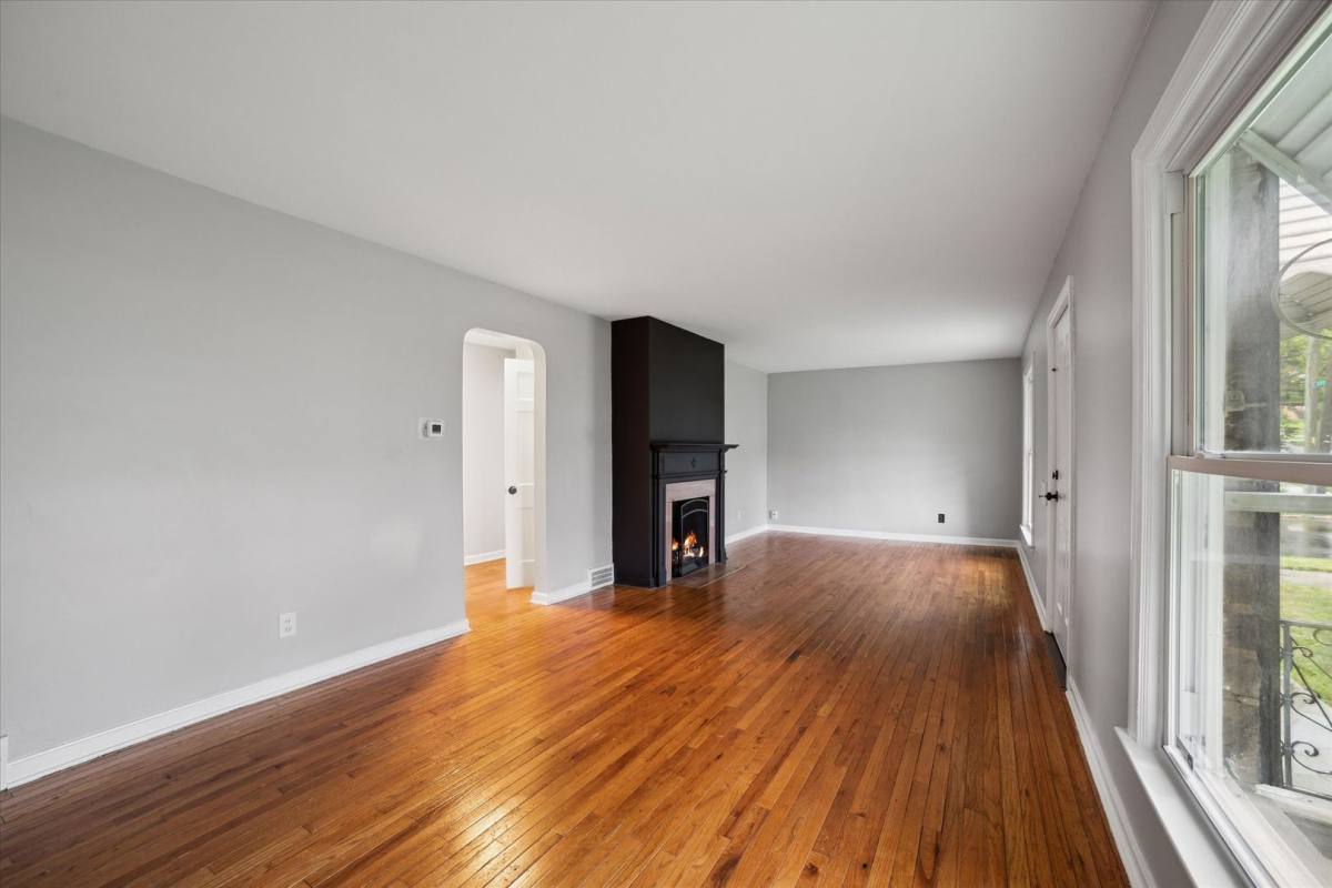 House for rent at 5145 E 114 St, Cleveland, OH 44125