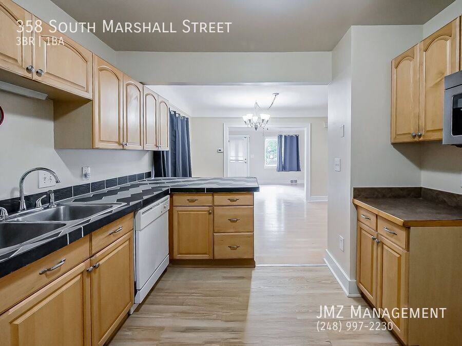 House for rent at 358 S Marshall St, Pontiac, MI 48342