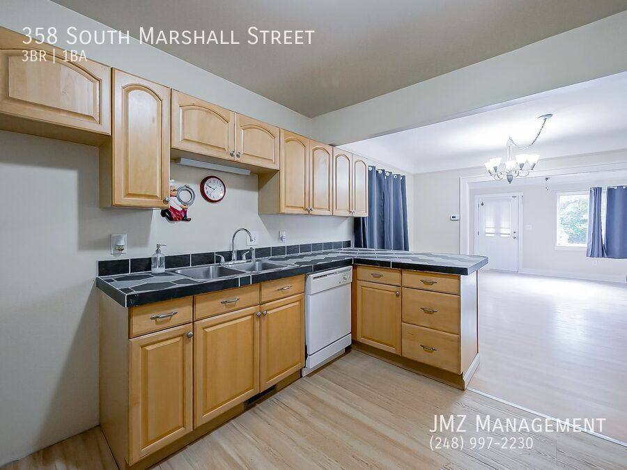 House for rent at 358 S Marshall St, Pontiac, MI 48342