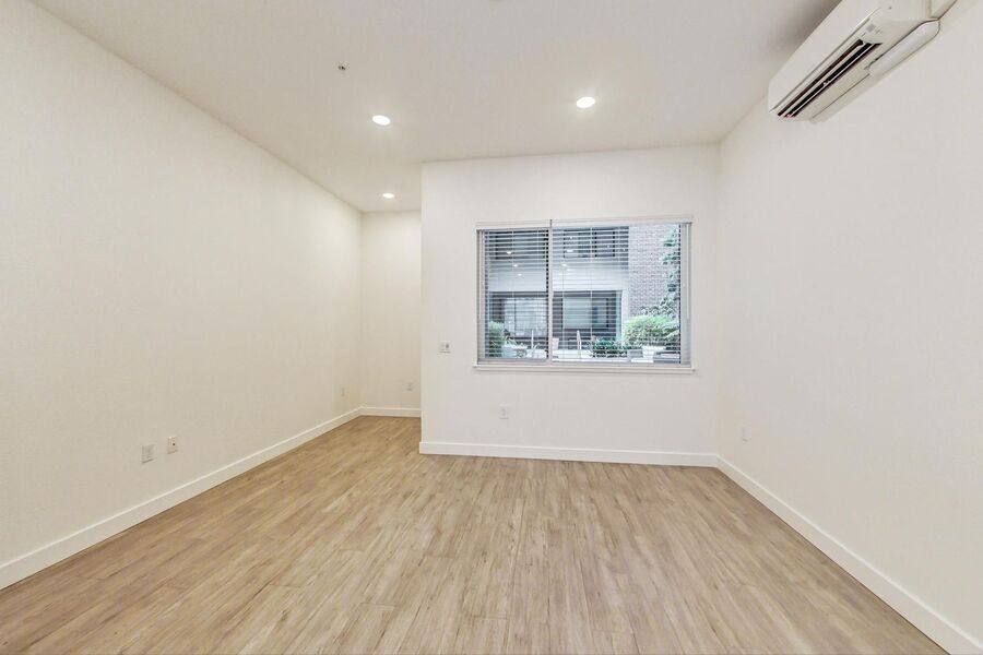 Apartment for rent at 411 29th St #107, Oakland, CA 94609