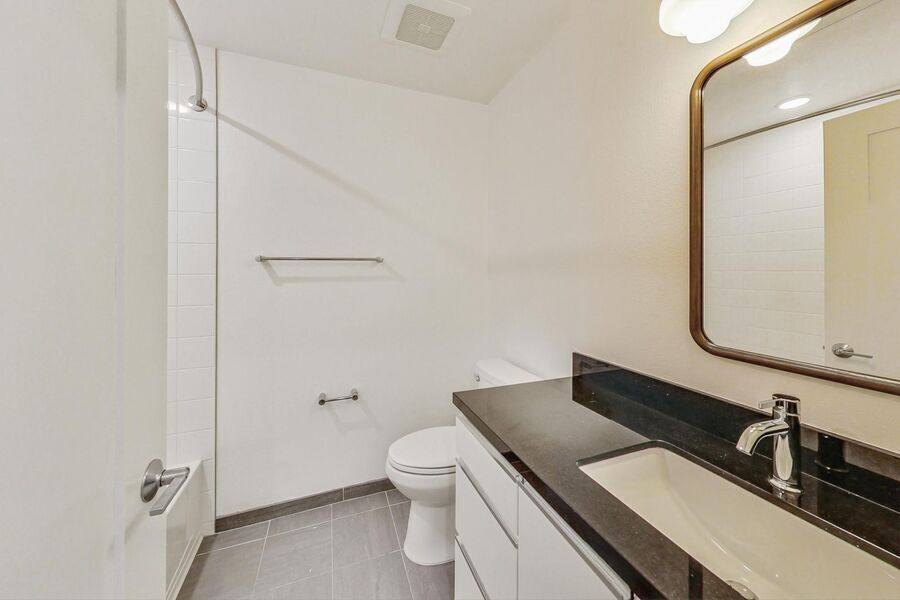 Apartment for rent at 411 29th St #107, Oakland, CA 94609