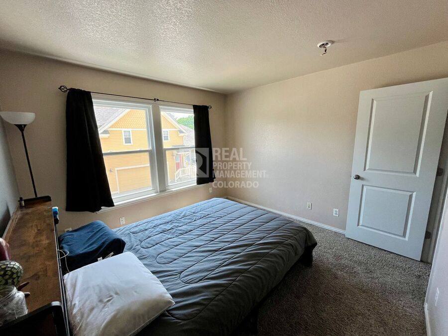 House for rent at 9282 E 108th Ave, Henderson, CO 80640