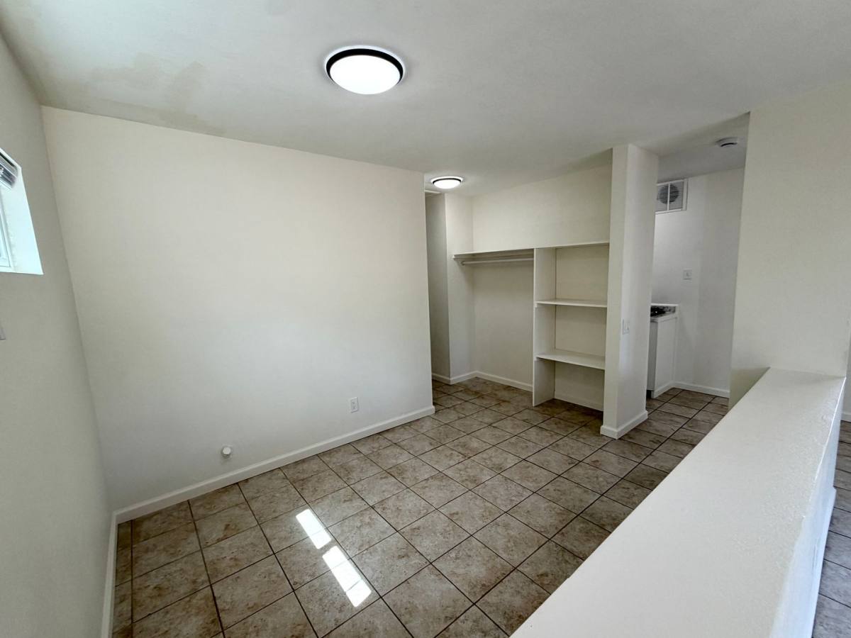 Apartment for rent at 487 E 11th St, Upland, CA 91786