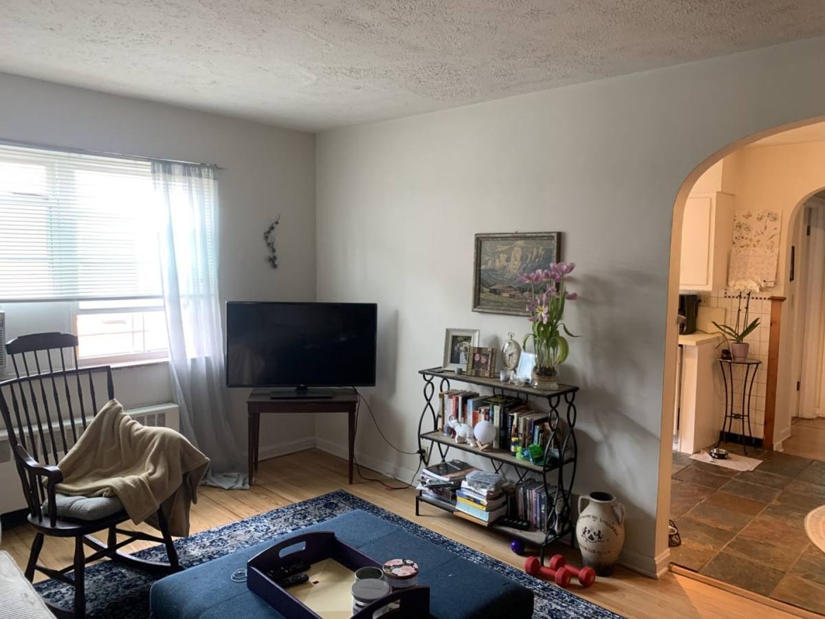Apartment for rent at 3834 Hyde Park Ave, Cincinnati, OH 45209