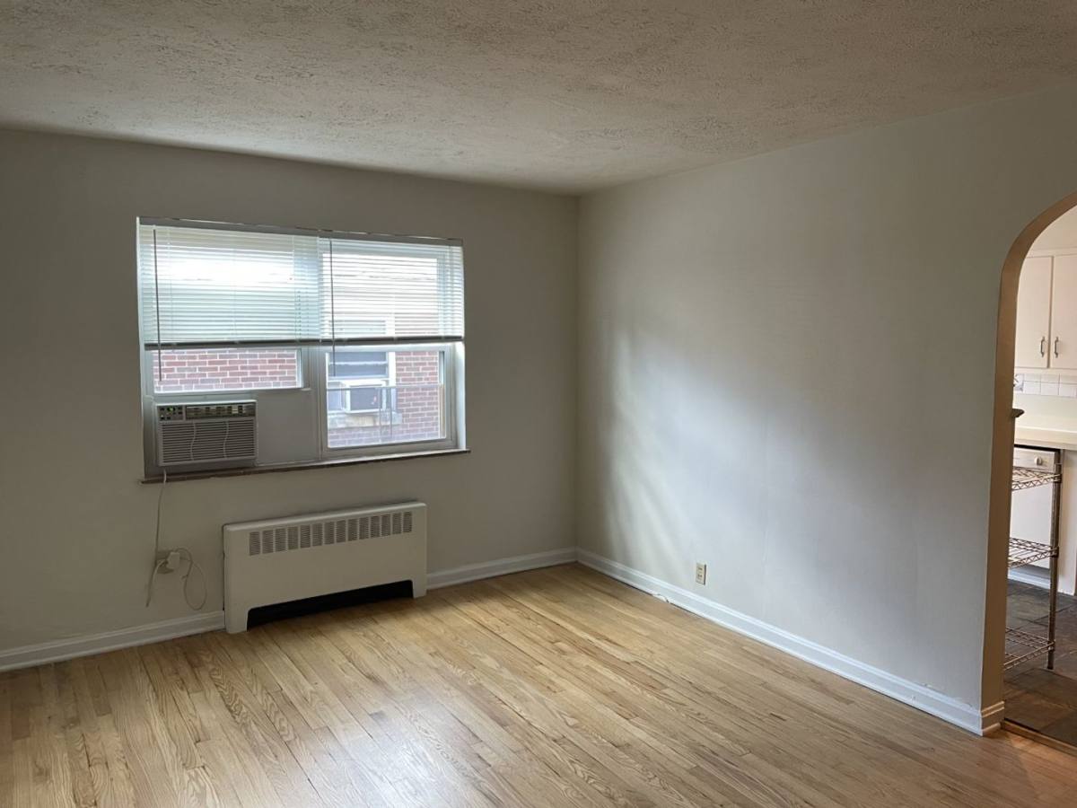 Apartment for rent at 3834 Hyde Park Ave, Cincinnati, OH 45209