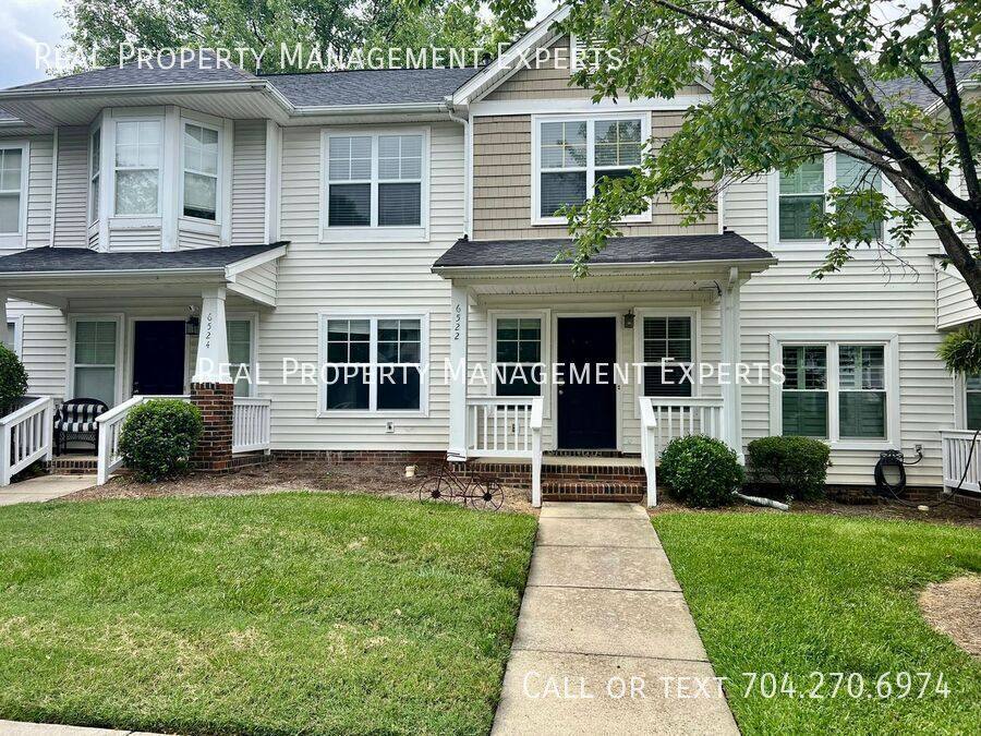 Townhouse for rent at 6522 Point Comfort Lane, Charlotte, NC 28226