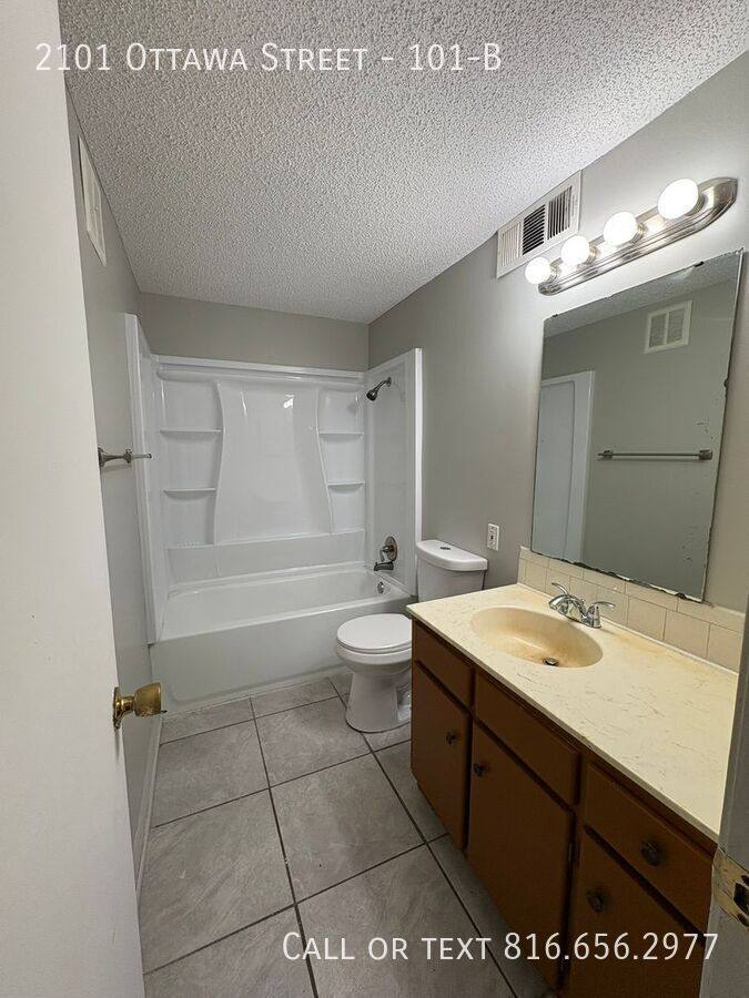 Apartment for rent at 2101 Ottawa St #101-B, Leavenworth, KS 66048