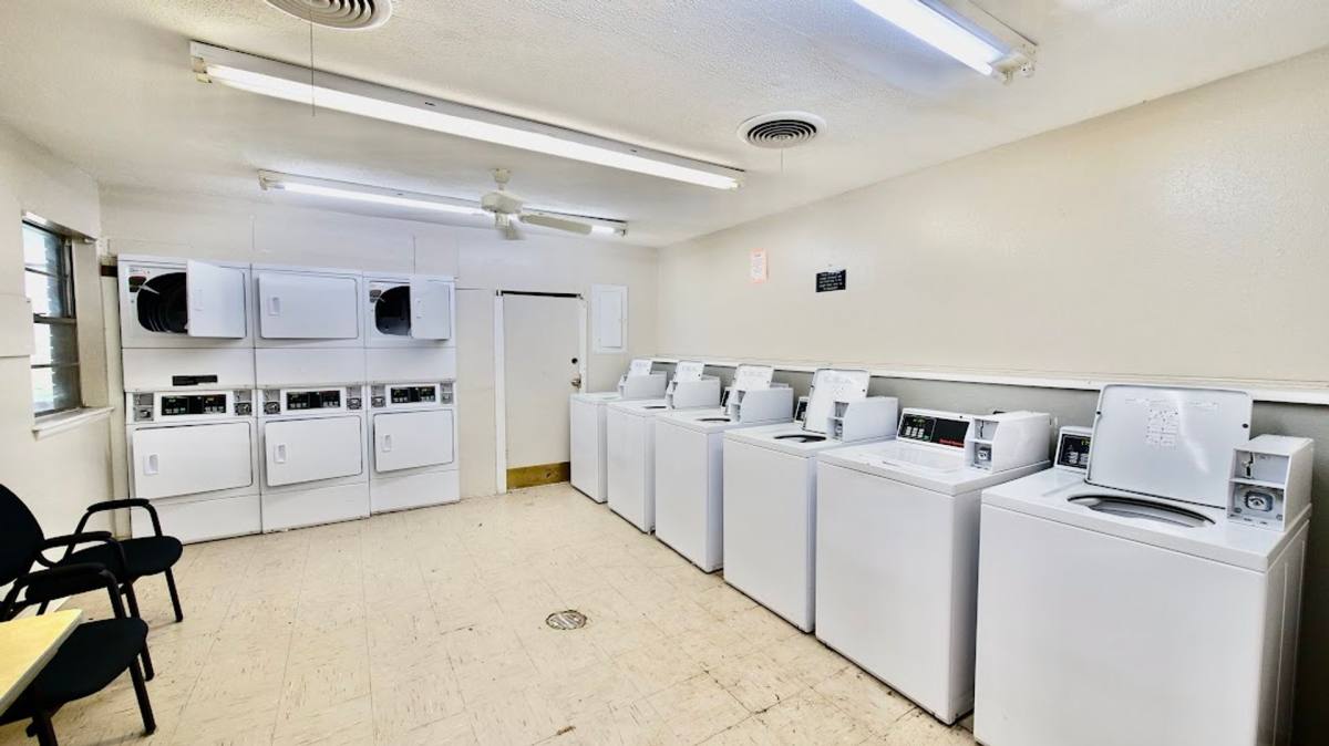 Apartment for rent at 1001 E Independence St, Shawnee, OK 74804
