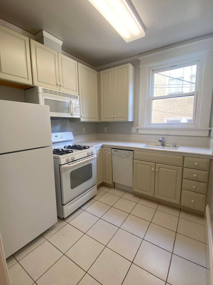 Apartment for rent at 1954-64 Hyde St, San Francisco, CA 94109
