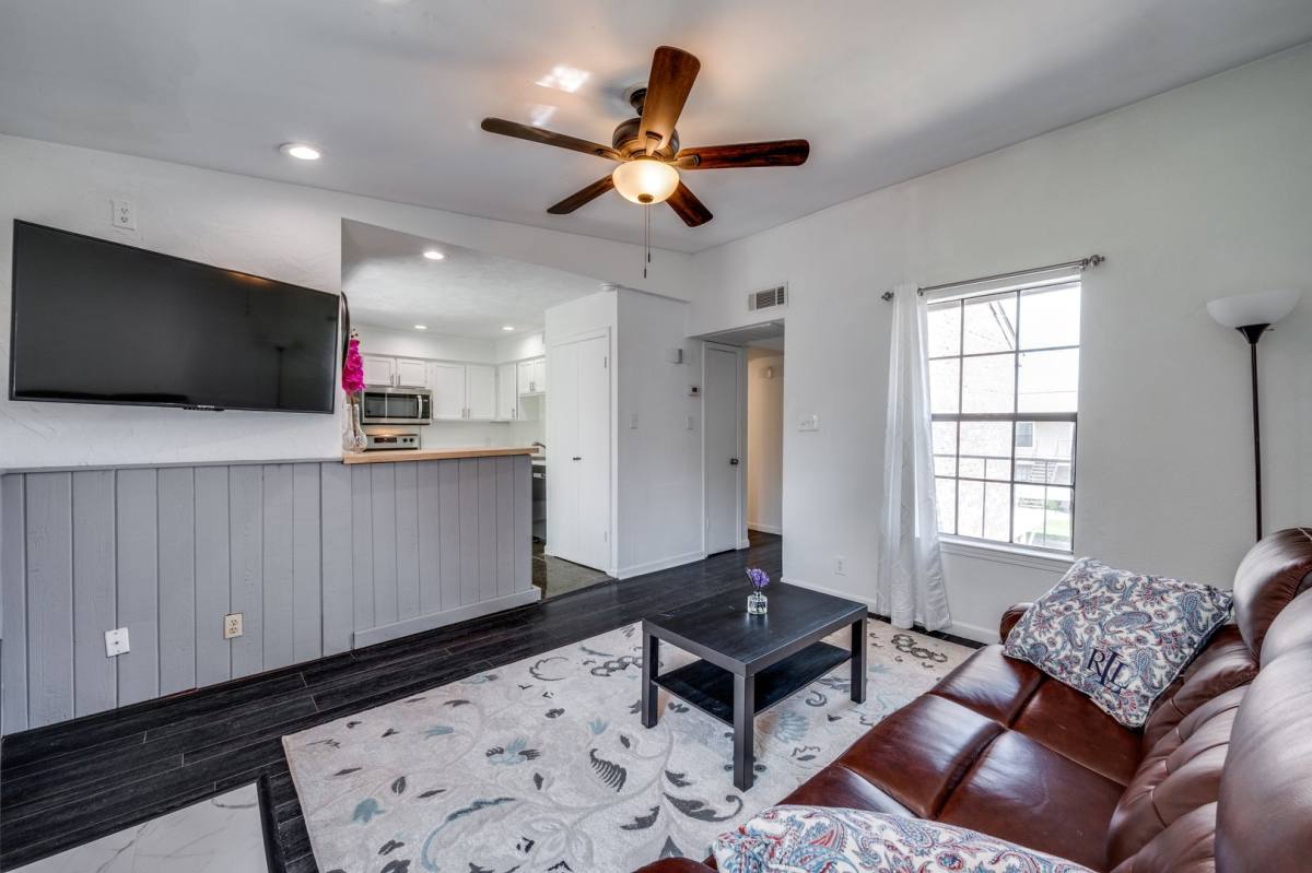 Condo for rent at 4748 Old Bent Tree Lane, Dallas, TX 75287