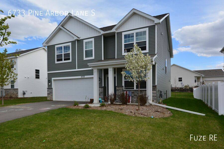 House for rent at 6733 Pine Arbor Lane S, Cottage Grove, MN 55016