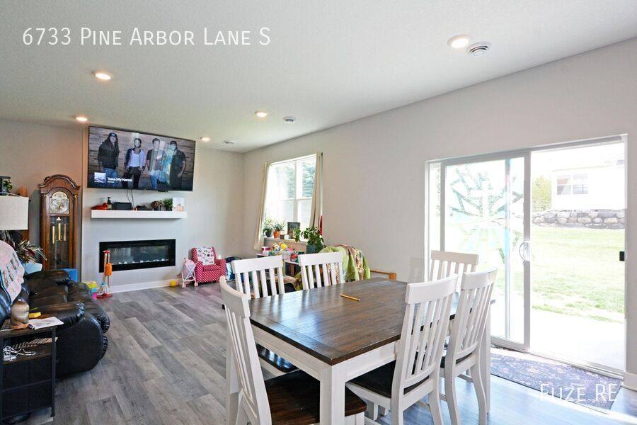 House for rent at 6733 Pine Arbor Lane S, Cottage Grove, MN 55016