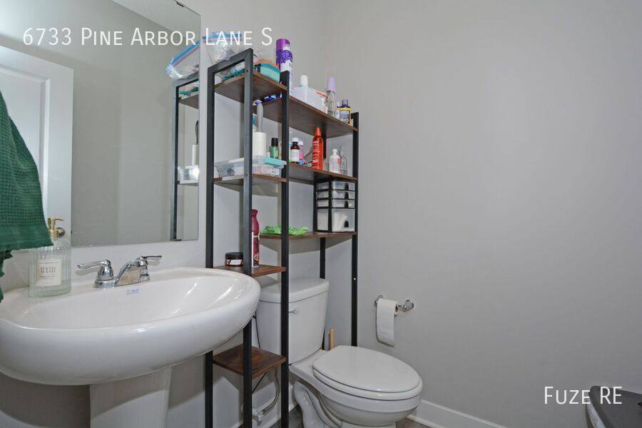 House for rent at 6733 Pine Arbor Lane S, Cottage Grove, MN 55016