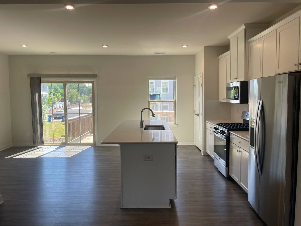 Townhouse for rent at 122 Lanyard Dr Twnh D, Mooresville, NC 28117