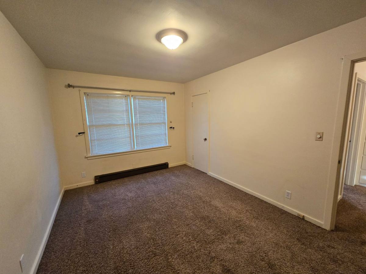 Apartment for rent at 1515 Mill St SE, Salem, OR 97301