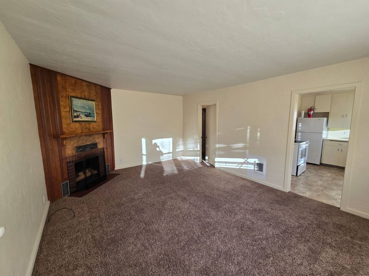 Apartment for rent at 1515 Mill St SE, Salem, OR 97301