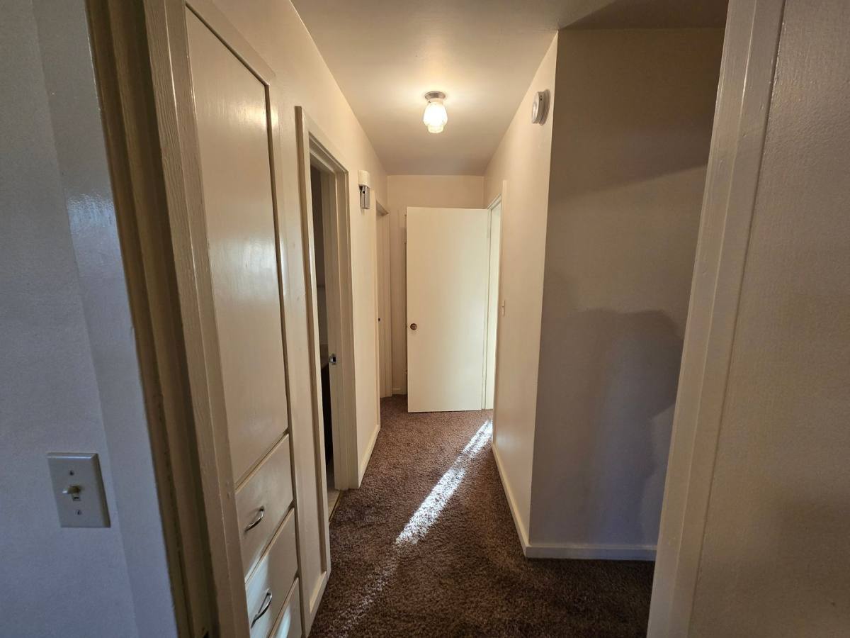 Apartment for rent at 1515 Mill St SE, Salem, OR 97301