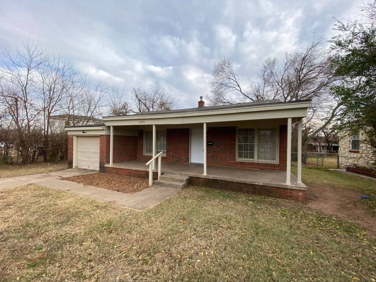 House for rent at 1320 Campbell Rd, Oklahoma City, OK 73111