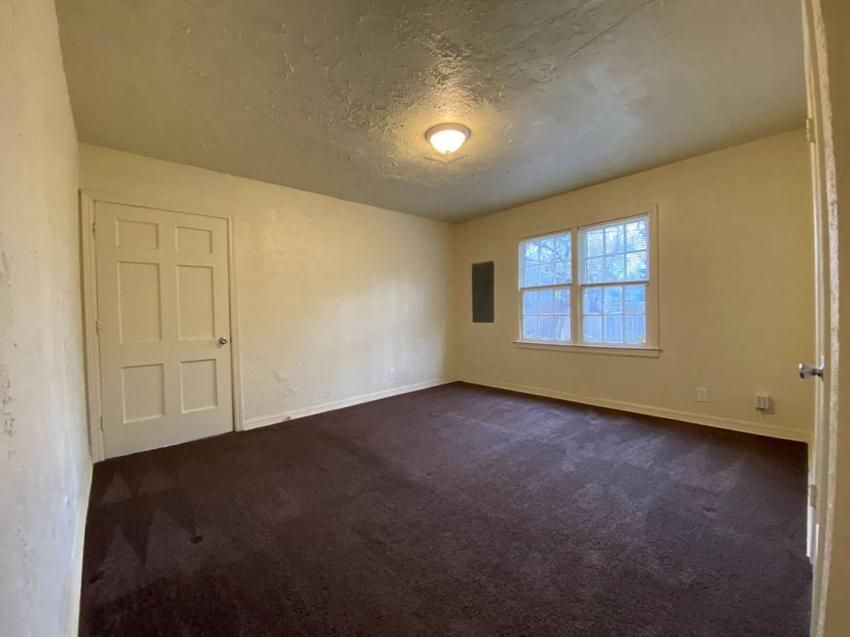House for rent at 1320 Campbell Rd, Oklahoma City, OK 73111