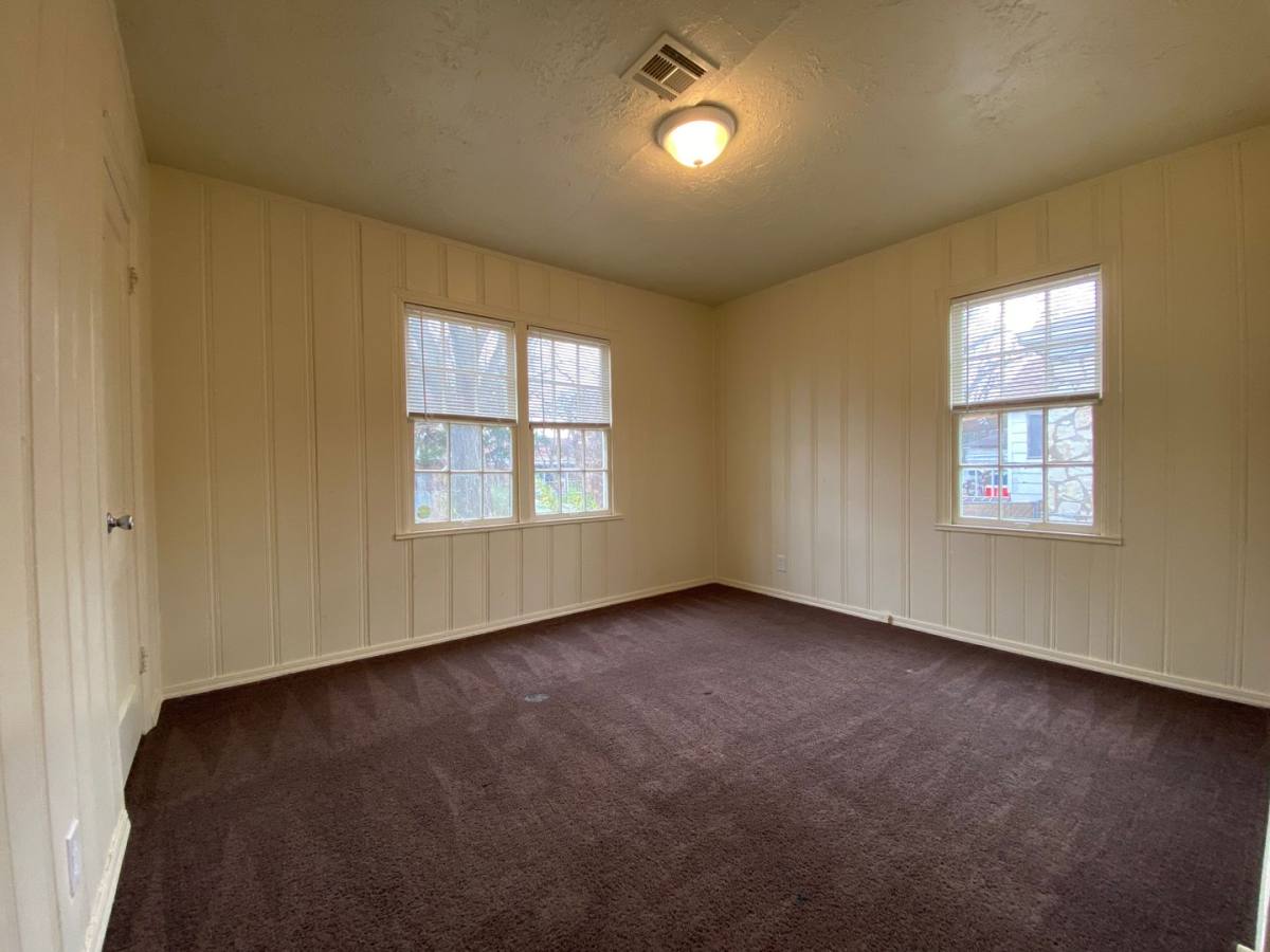 House for rent at 1320 Campbell Rd, Oklahoma City, OK 73111