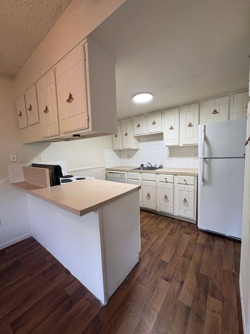 Apartment for rent at 915 Carr St #203, Denver, CO 80214