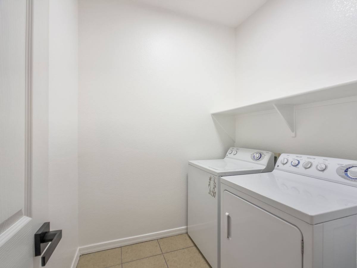 Apartment for rent at 8050 N 61st Ave, Glendale, AZ 85302