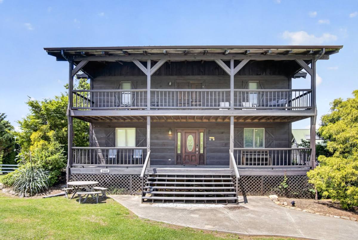 Apartment for rent at 2390-2444 W Allens Bridge Rd, Greeneville, TN 37743