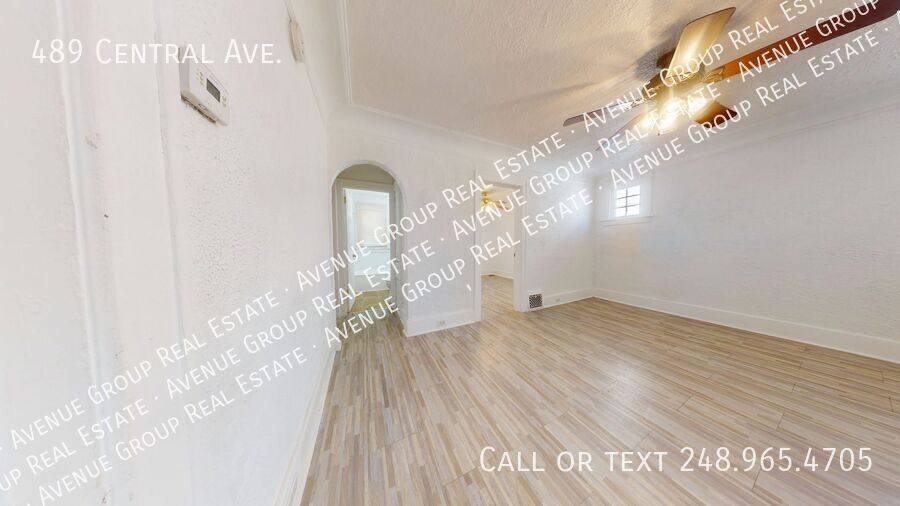 House for rent at 489 Central Ave, Pontiac, MI 48341