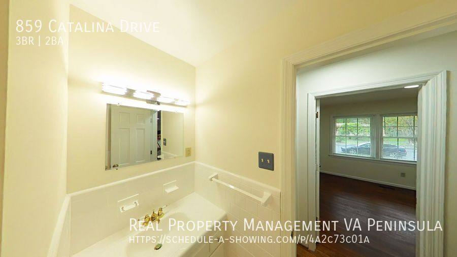 House for rent at 859 Catalina Dr, Newport News, VA 23608