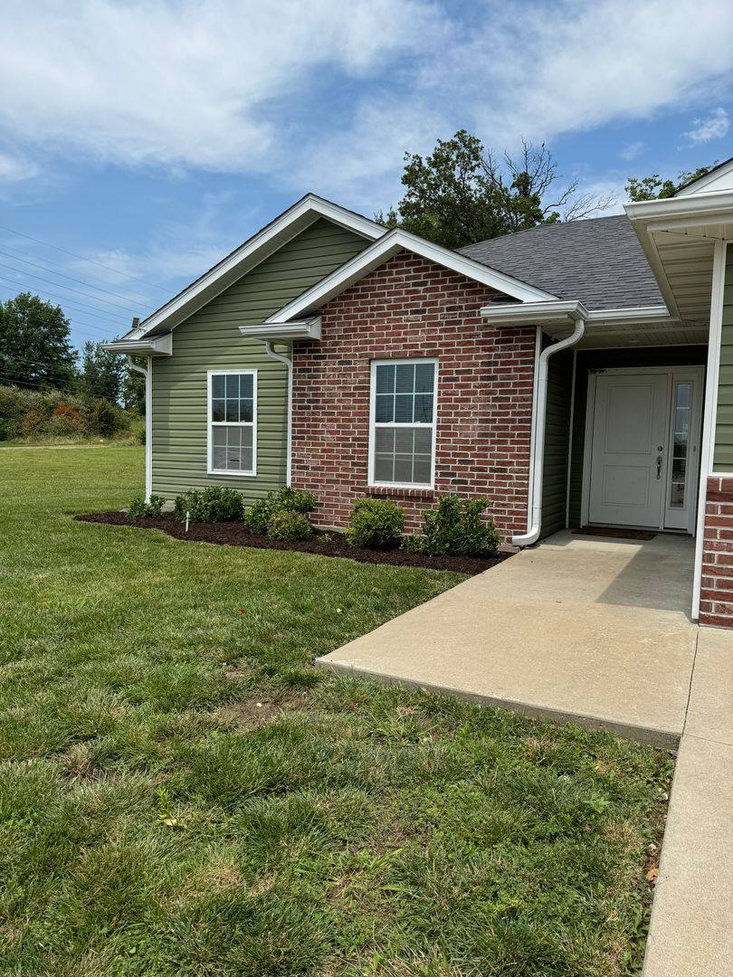 House for rent at 401 Burning Bush Rd, Columbia, MO 65202