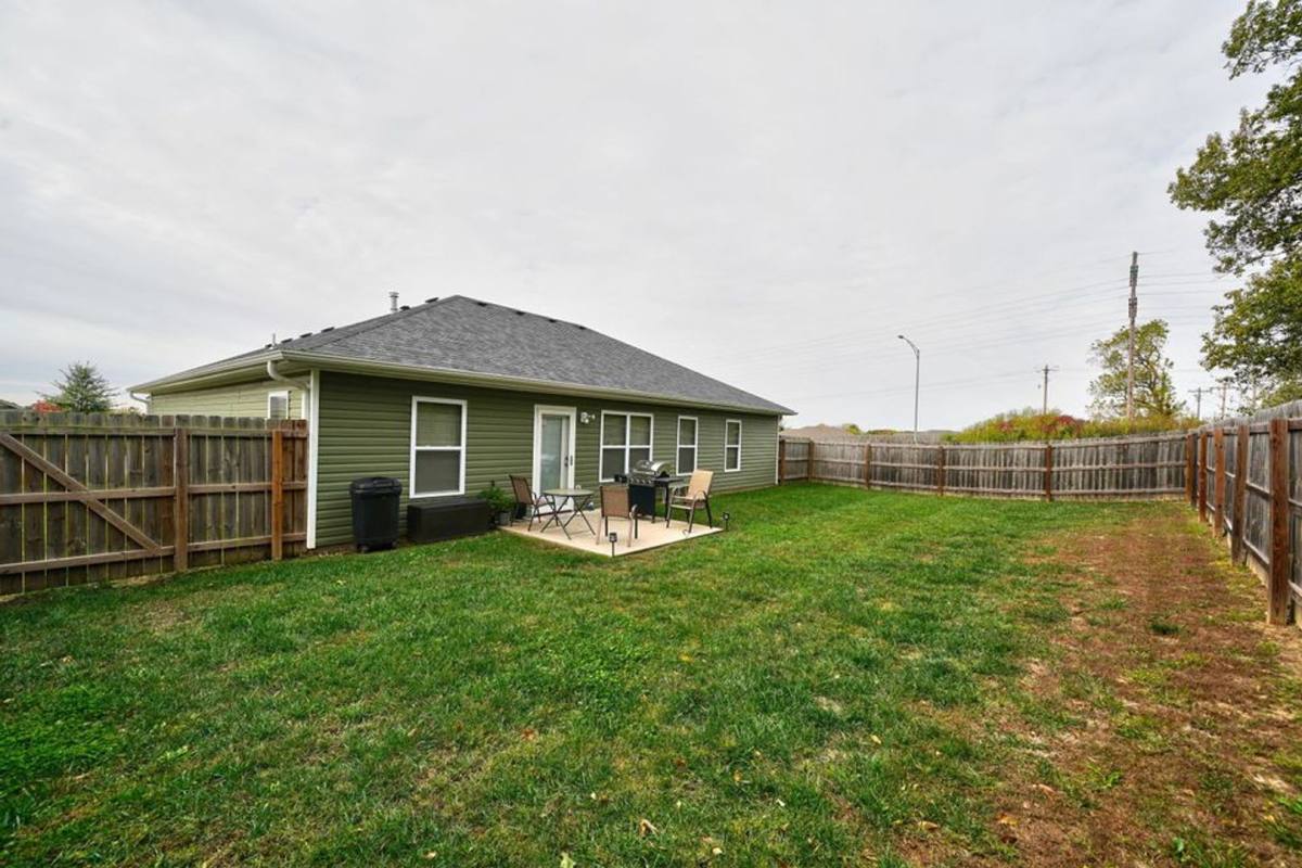 House for rent at 401 Burning Bush Rd, Columbia, MO 65202