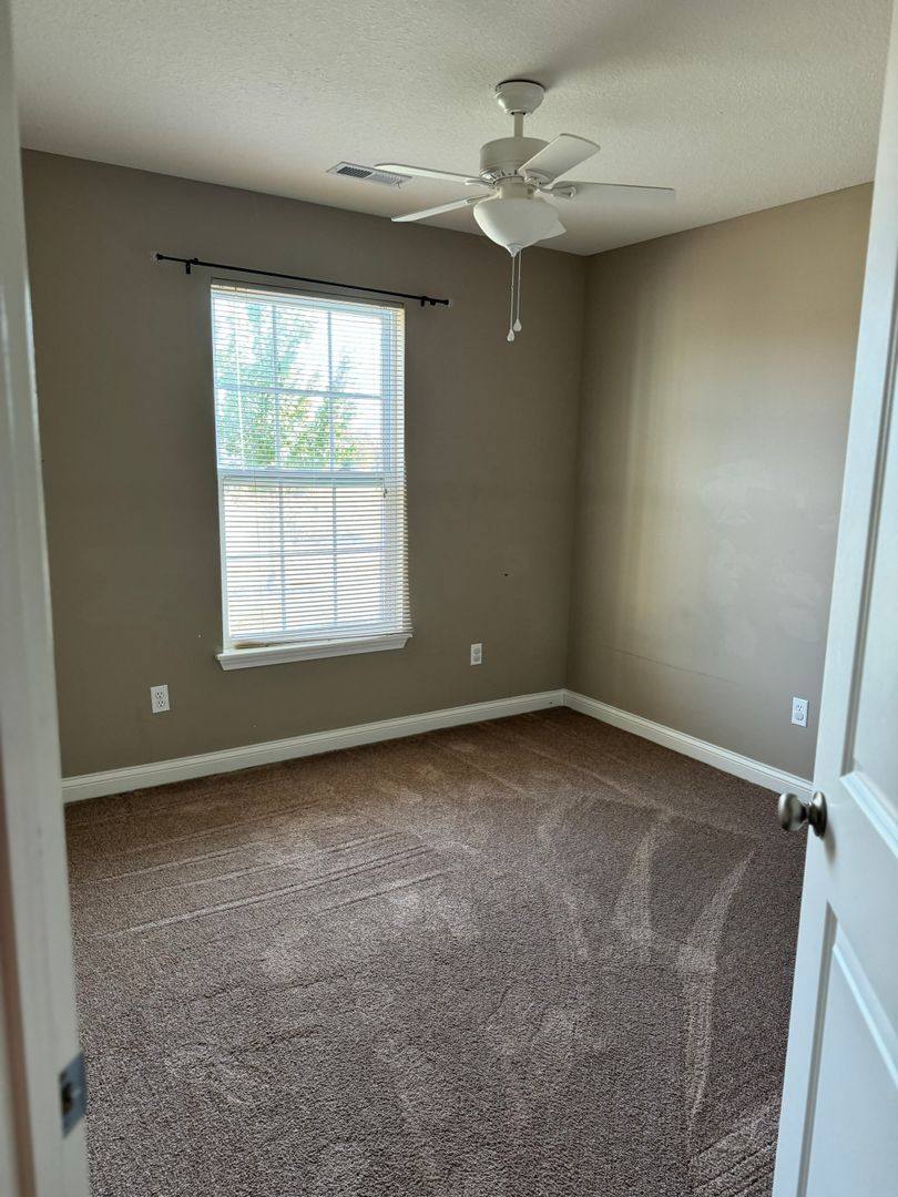 House for rent at 401 Burning Bush Rd, Columbia, MO 65202