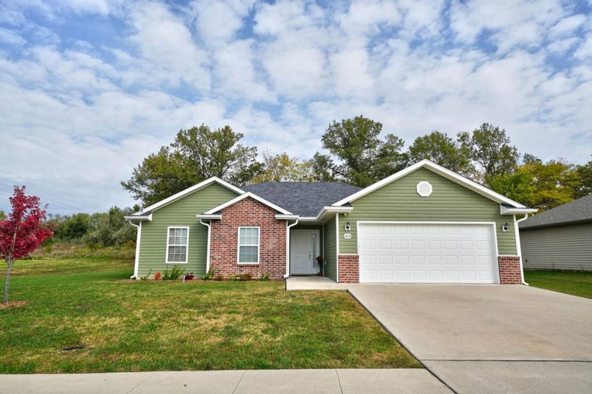 House for rent at 401 Burning Bush Rd, Columbia, MO 65202