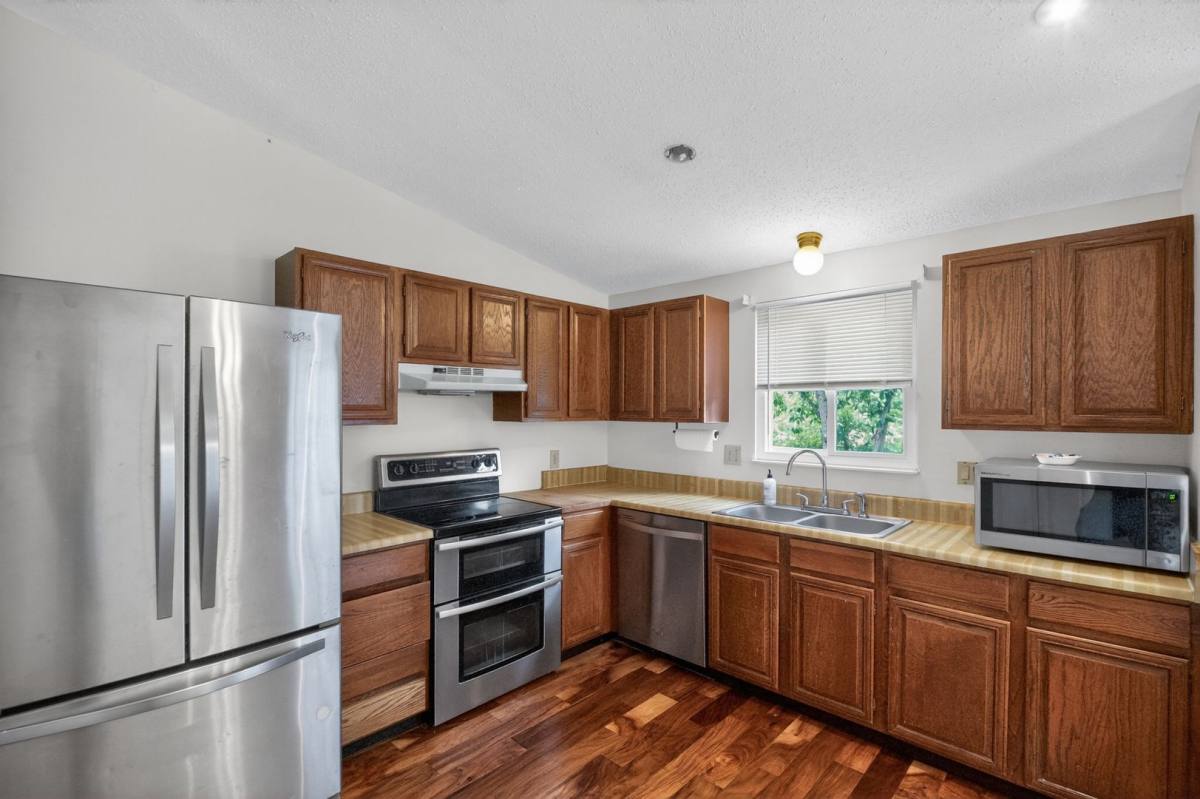 House for rent at 3388 Chelsea Dr, Woodbridge, VA 22192