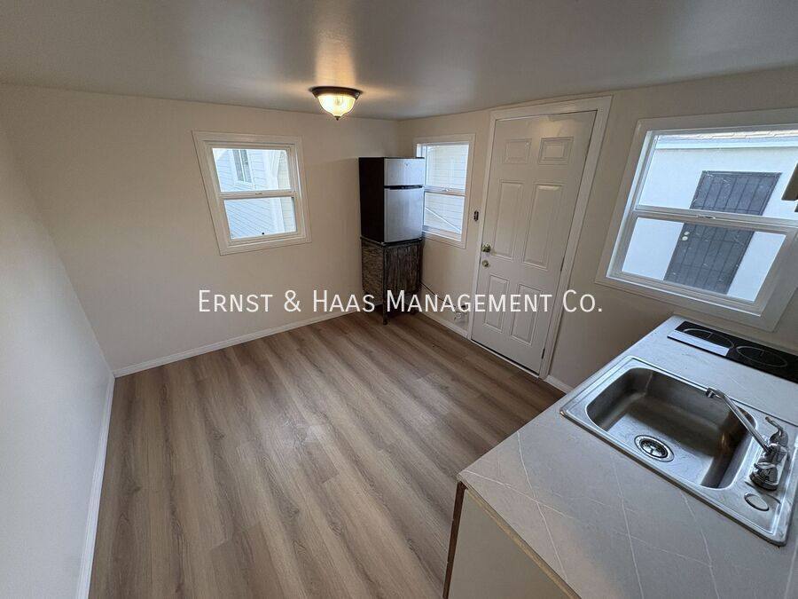 Apartment for rent at 15334 Orizaba Ave #B, Paramount, CA 90723