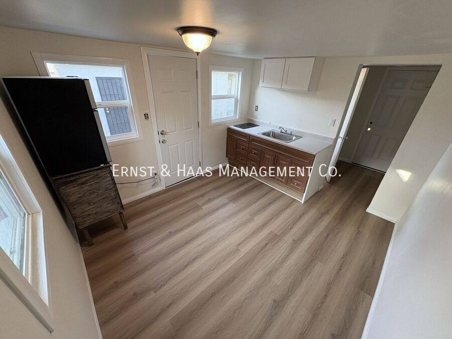 Apartment for rent at 15334 Orizaba Ave #B, Paramount, CA 90723