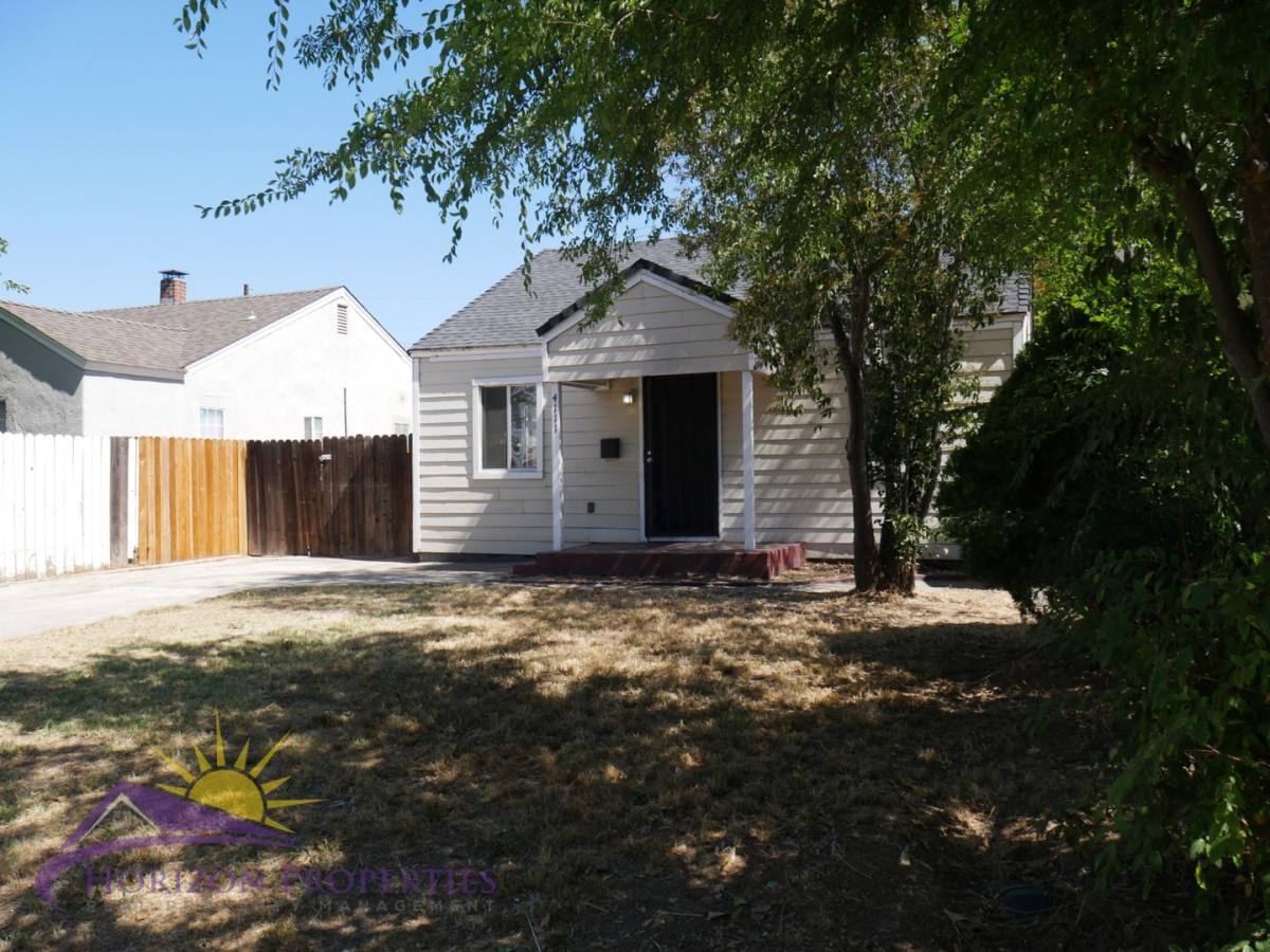 House for rent at 4111 32nd St, Sacramento, CA 95820