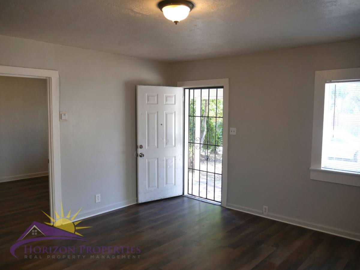 House for rent at 4111 32nd St, Sacramento, CA 95820