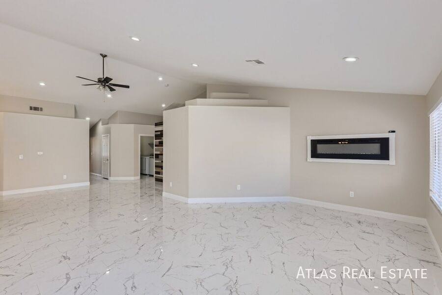 House for rent at 7824 White Grass Ave, Las Vegas, NV 89131