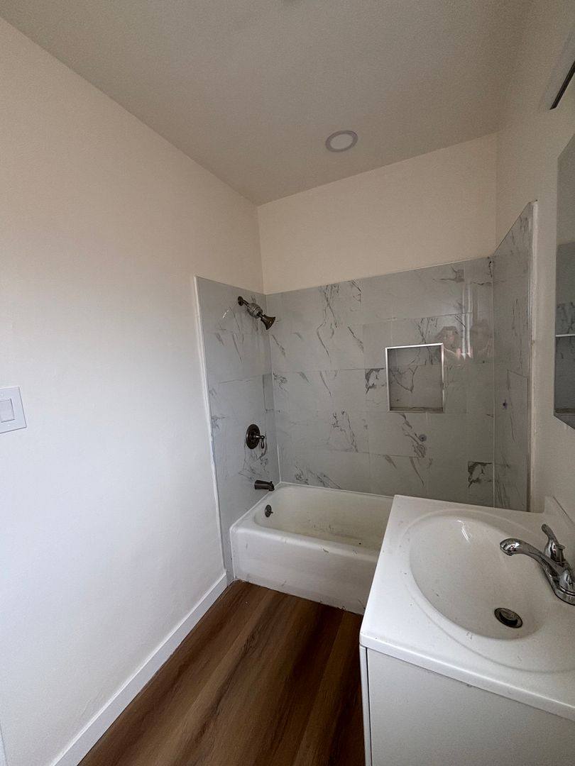 Apartment for rent at 7210 Otis Ave, Bell Gardens, CA 90201