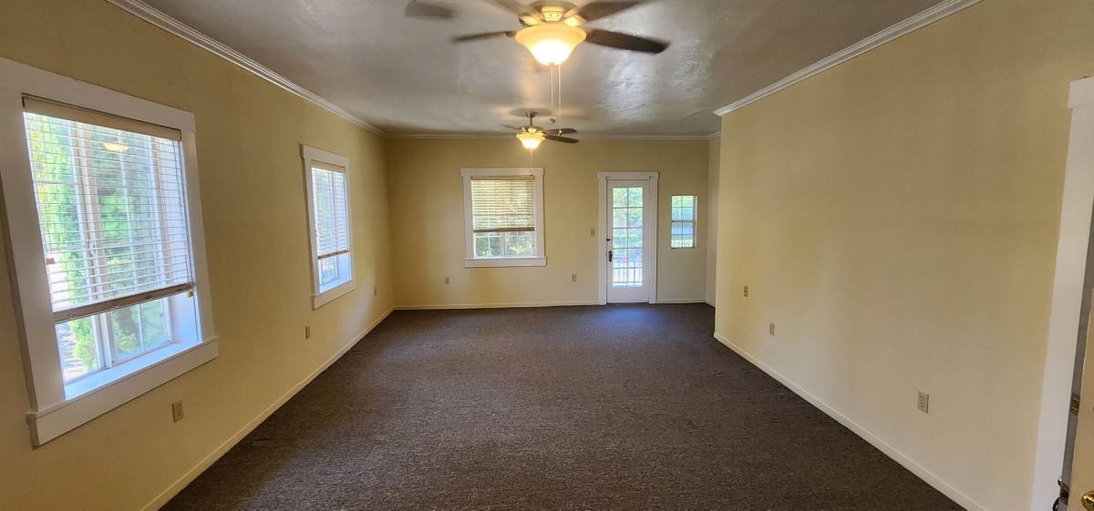 Apartment for rent at 1433 Court St, Redding, CA 96001