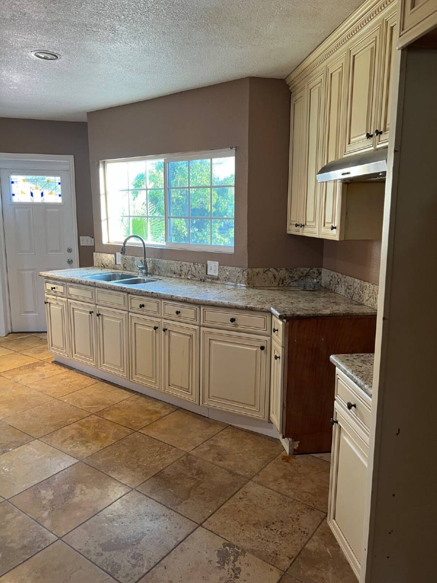 House for rent at 943 W C St, Colton, CA 92324