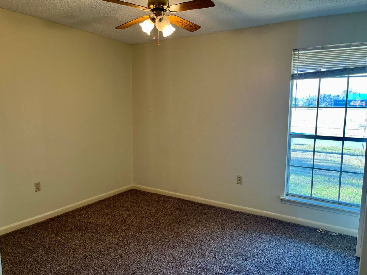 House for rent at 5629 Loranger Dr, Baton Rouge, LA 70809
