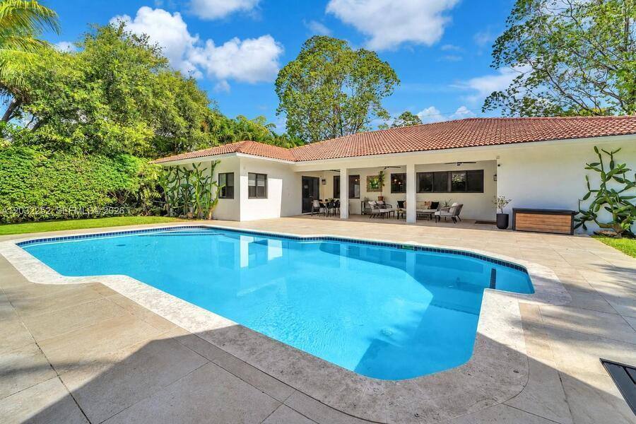 House for rent at 6466 SW 84th St, Miami, FL 33143