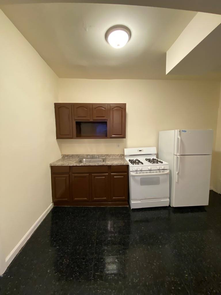 Apartment for rent at 19 Lawrence St #1W, Yonkers, NY 10705