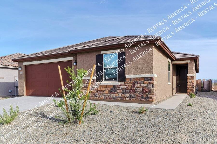House for rent at 8905 E Pantano Bluff Dr, Tucson, AZ 85730