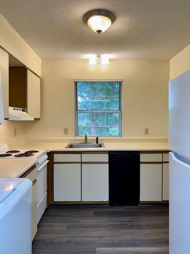 Apartment for rent at 3802 Lexington Dr E, Raleigh, NC 27606