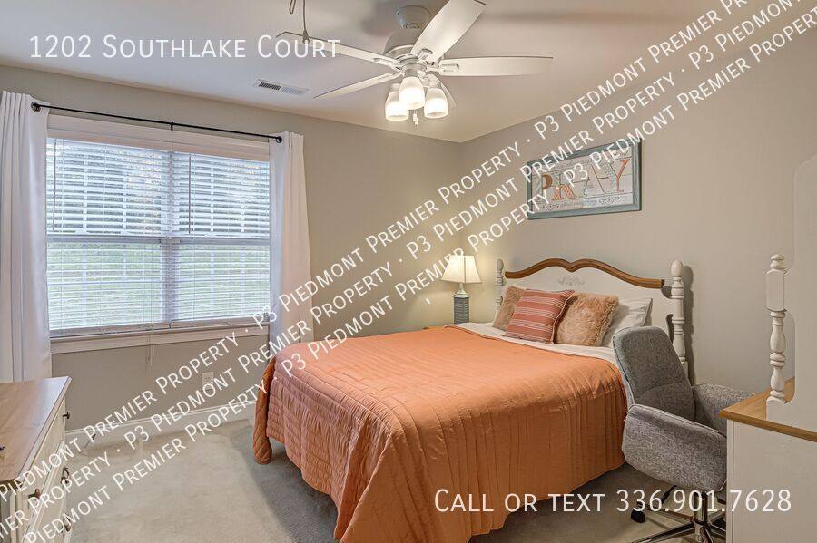 Townhouse for rent at 1202 Southlake Court, Lexington, NC 27295