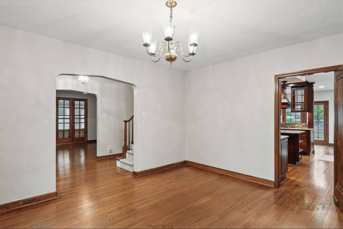 House for rent at 321 Jefferson Dr, Pittsburgh, PA 15228