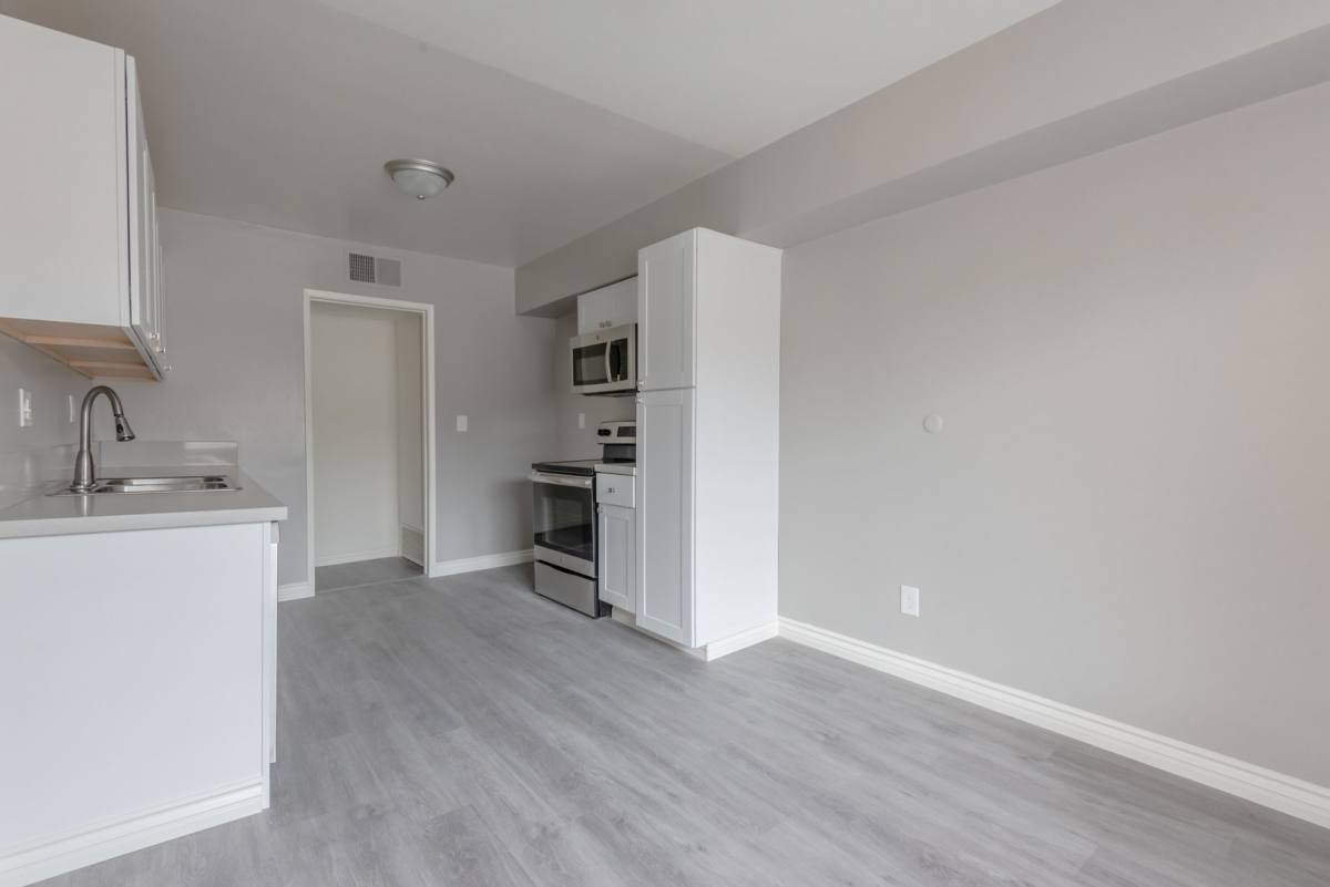 Apartment for rent at 10741 Moorpark St, North Hollywood, CA 91602